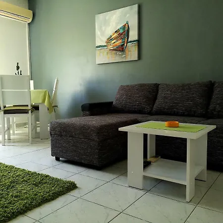 Zeljko Apartamento *